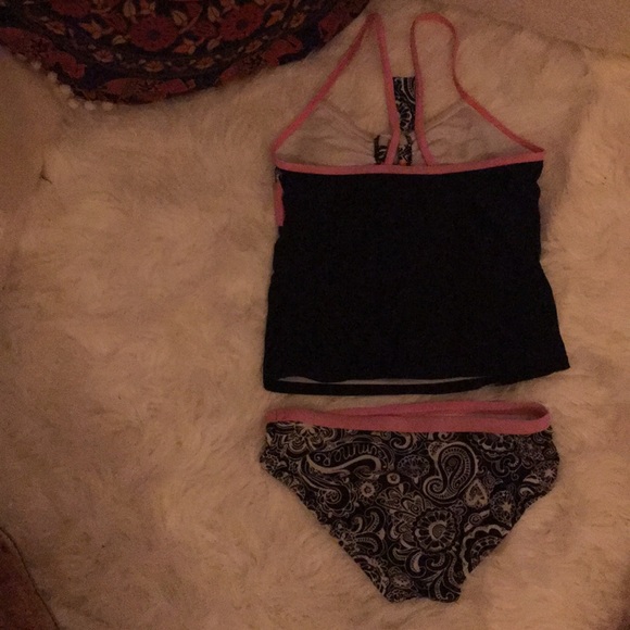 Two piece bathing suit - Picture 2 of 2